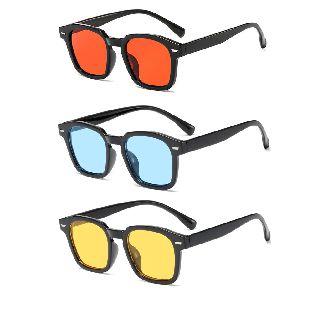 Trois paires de lunettes de soleil hommes haute qualité avec montures noires et verres colorés rouge, bleu et jaune